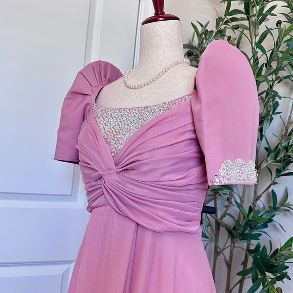 Beautiful Pink beaded Terno Filipina Gown - Picture 6 of 10